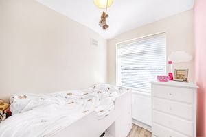 Photo 25- click for photo gallery